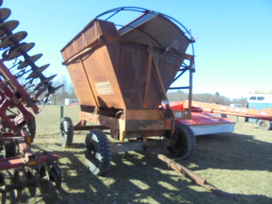 Richardton 1200 High Dump Wagon