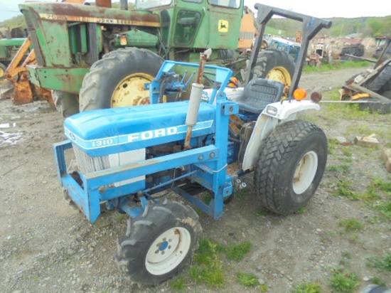 Ford 1310 4wd, Loader Frame & Valve, 132 Hours Showing, Nice Tinwork, Bad M
