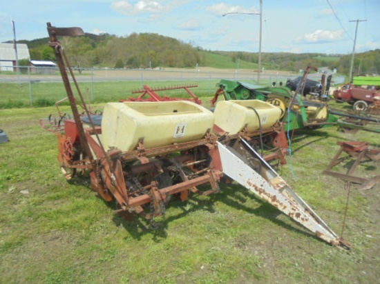 International 56 4 Row Planter