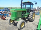 John Deere 4430 w/ Cab, Heat & AC, Quad Range, Dual Remotes, New 18.4-38 Ti