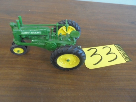 John Deere A 1/16 Scale Toy