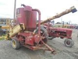 New Holland 352 Grinder Mixer