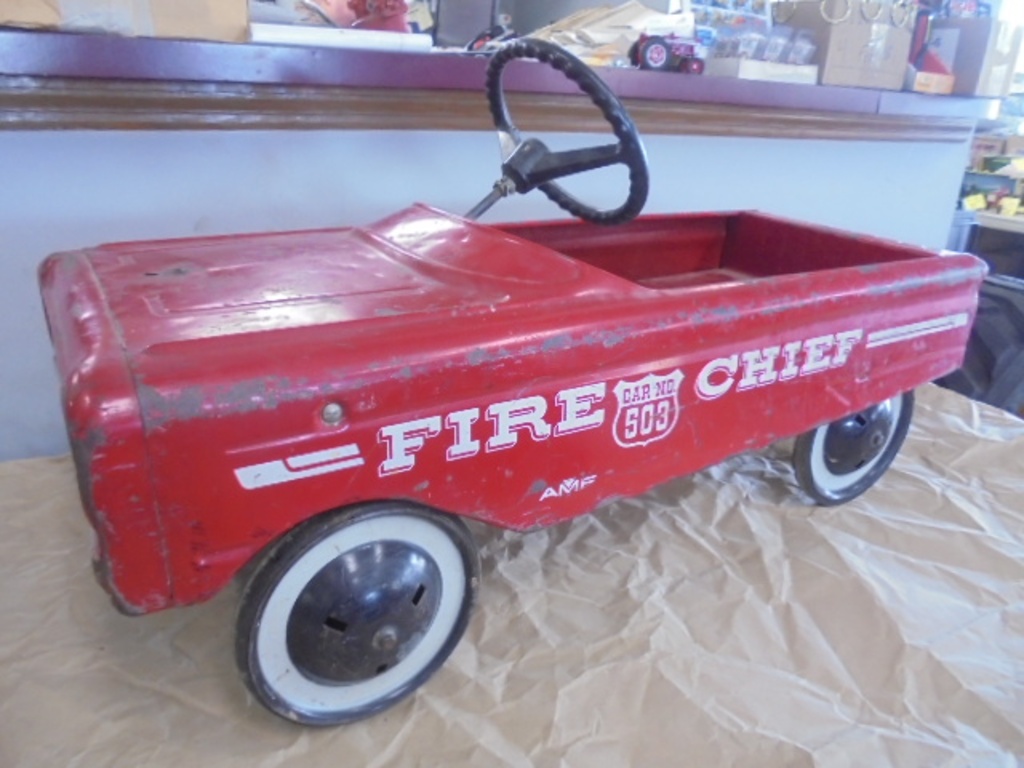 Amc Fire Chief Car No 503 Pedal Car Art Antiques Collectibles Toys Hobbies Pedal Cars Online Auctions Proxibid