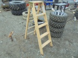 5' Wood Step Ladder