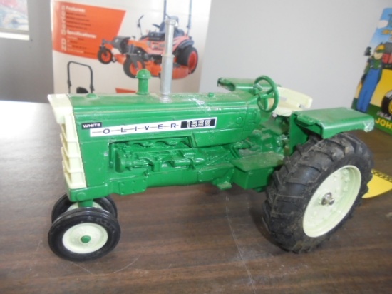 Oliver 1555 Narrow Front Toy