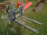 New Bobcat SSL Pallet Forks