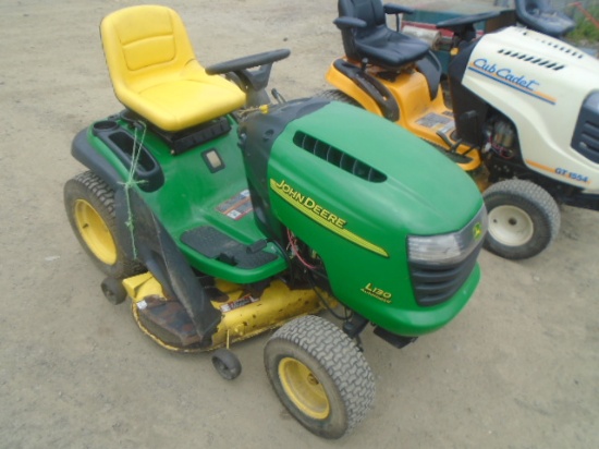 John Deere L130 Riding Mower, 48", Hydro, 624 Hours, Runs Needs Jump, All L