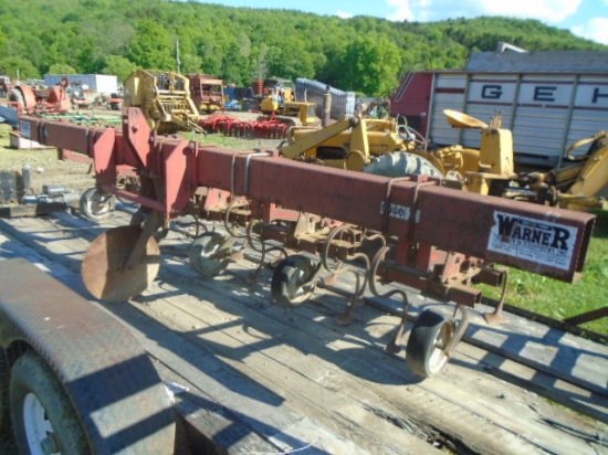 Case IH 183 4 Row Cultivator, 3pt, S Tine