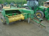 John Deere 336 Square Baler w/ Kicker