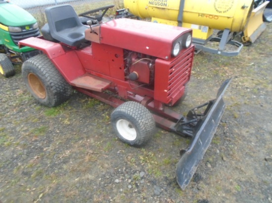 Wheel Horse D160 Garden Tractor w/ Blade, Rear 3pt Hitch & Pto, Hydro, 1479