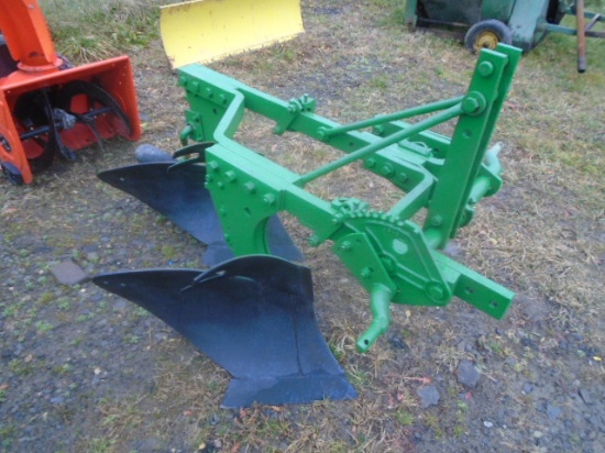John Deere 2x Plow