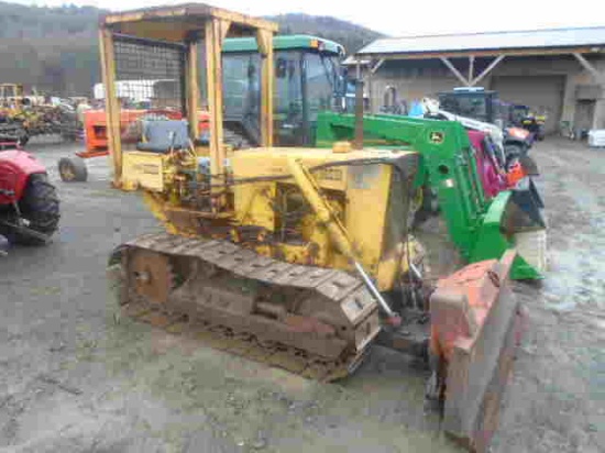 Case 350 Dozer, Diesel, OROPS, Hydraulic 6 Way Blade, New Seat Cushions, De