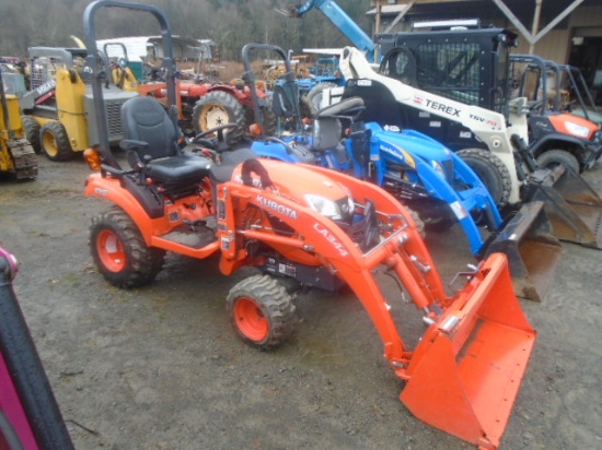 Kubota BX2380 4wd Sub Compact Tractor w/ LA344 Loader, Hydro, Only 102 Hour
