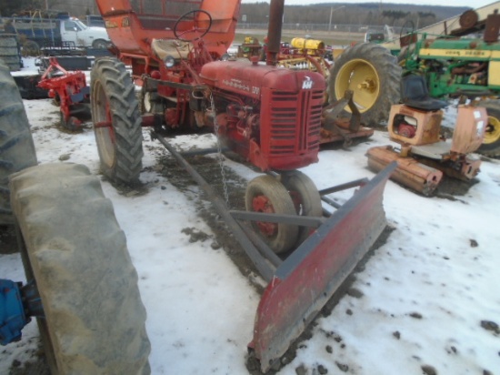 Farmall 200 w/ Front Blade & 3pt Hitch, Barn Find, Front & Rear Wheel Weigh