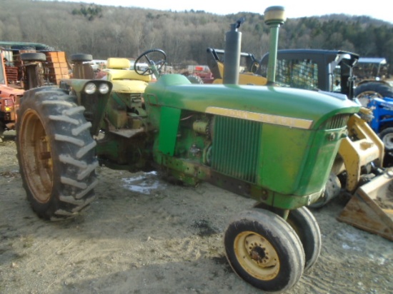 John Deere 3010 Gas Tractor, Narrow Front, Remote, New Clutch, 3593 Hours,