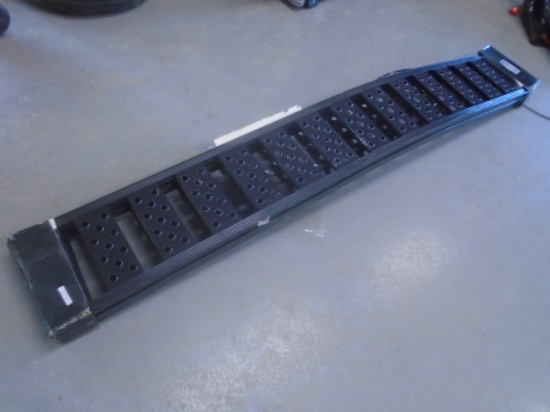 Set Of Reese 1500 LB Arched ATV Ramps