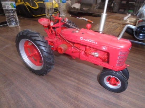 Farmall H Precision Toy No Box