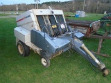 New Idea 484 Round Baler