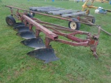 International 550 5x Semi Mounted Plow