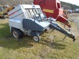 New Idea 484 Round Baler