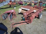 International 420 Square Baler w/ Kicker