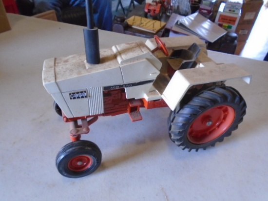 Case 70 Series Fender Tractor 1/16