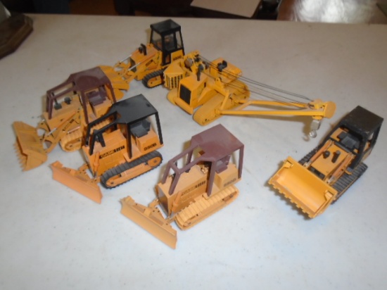 Case & Cat Dozers, Pipe Layer, Crawler Loaders