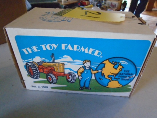 Case 800 Toy Farmer NFTS 1990