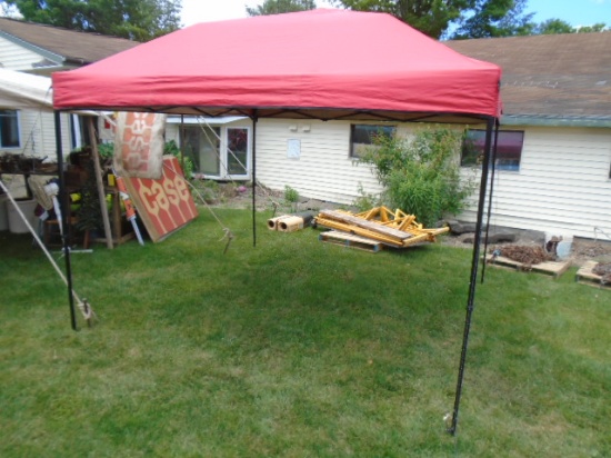 Red First Up Pop Up Tent, Like New