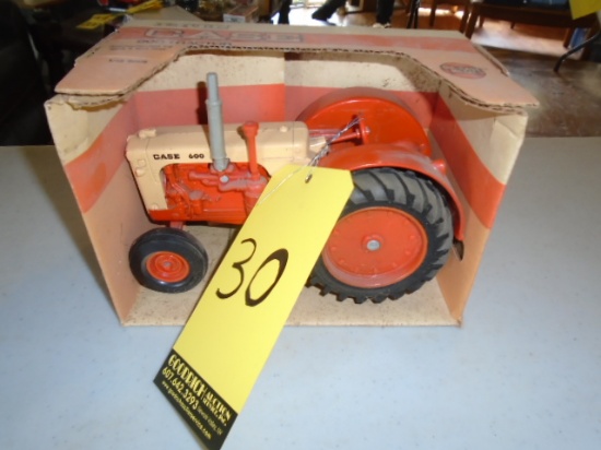 Case 600 1/16 Ertl, Early Box