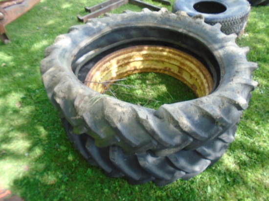 38" Double Bevel Rim & 2 Junk Tires