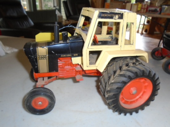 Case 1070 Demo 1/16 w/ Duals & Yellow Cab