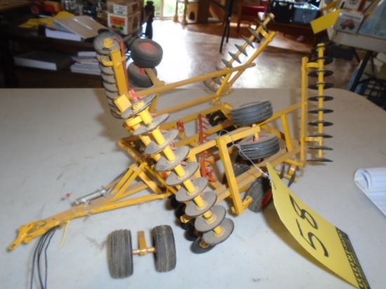 Amco F15 Wing Disc, Very High Detail, One Wheel Off, Built By Loren, 1/16