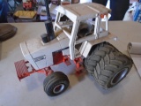 Case 1570 Custom 1/16 w/ Duals, Weights, Swinging Drawbar, 3pt