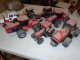 Case & Case IH 1/32 Tractors 1 Is Battery Operated