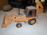 Case 580E 4wd Backhoe, 1/16