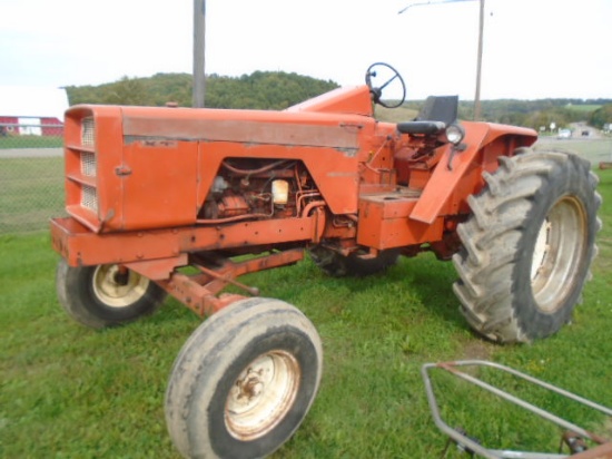 Large Antique & Collector Tractor Auction