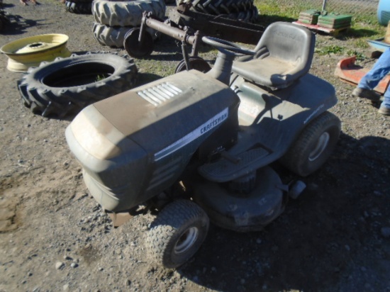 Craftsman 19.5 HP Riding Mower, Runs Needs TLC AS-IS