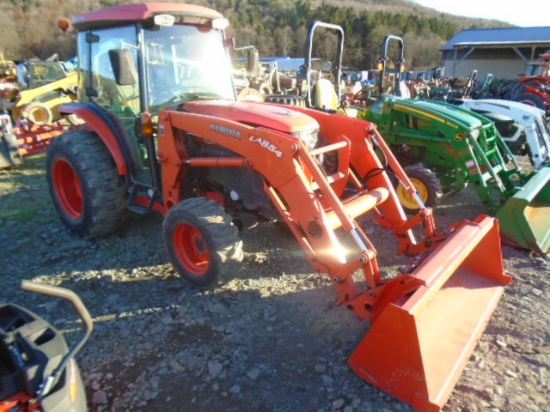 Kubota L4740 4wd Tractor w/ Factory Cab That Has Heat & AC, Hydrostatic, Lo