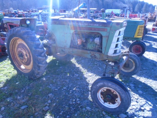 Oliver 770 Antique Tractor w/ Wide Front  & Flat Top Fenders, Later One Wit