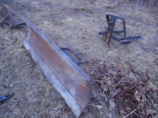 Manual Angle Plow w/ Frame (Plows Start In Back)