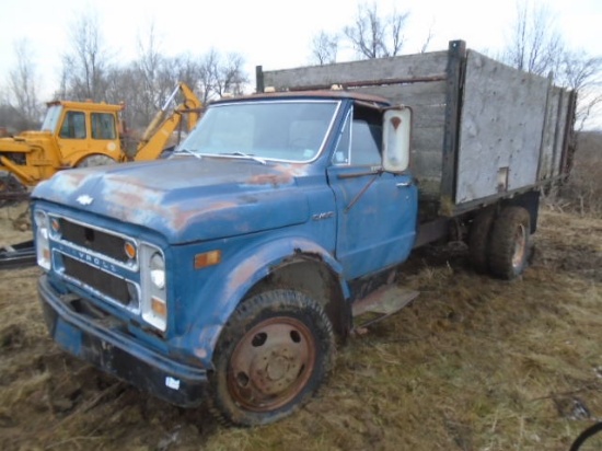 Chevy C40 SA Flatbed Truck w/ Dump Hoist