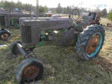 John Deere 70 Diesel Tractor, Adjustable Wide Front, 3pt, Pto, Runs Good, P