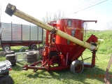 New Holland 352 Grinder Mixer