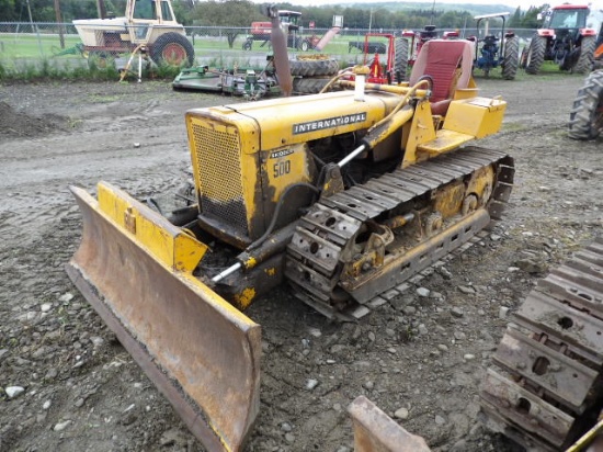 International 500 Diesel Dozer, Hydraulic 6 Way Blade, Runs & Drives Good B