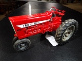 Tru Scale 890 Tractor