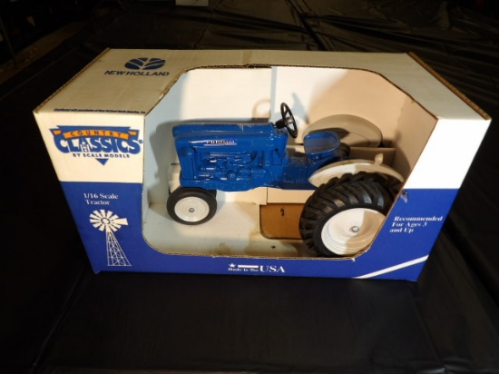 1/16 Ford 2000, Scale Models Country Classic