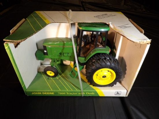1/16 John Deere 7800 2wd w/ Duals, Collectors Edition