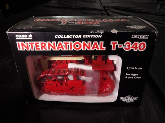 1/16 International T340 Crawler, Collector Edition With Metal Tracks