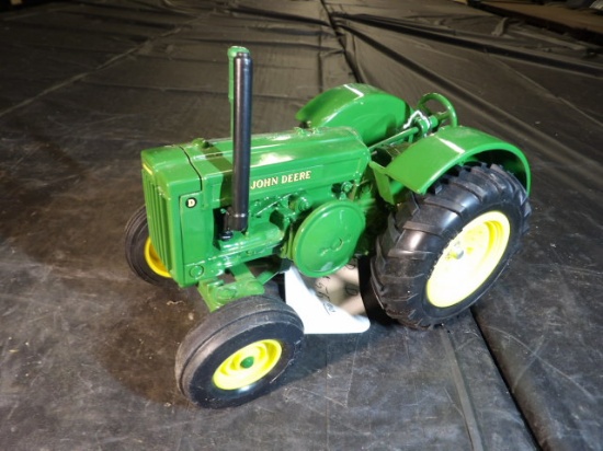 1/16 John Deere D w/ Swinging Drawbar